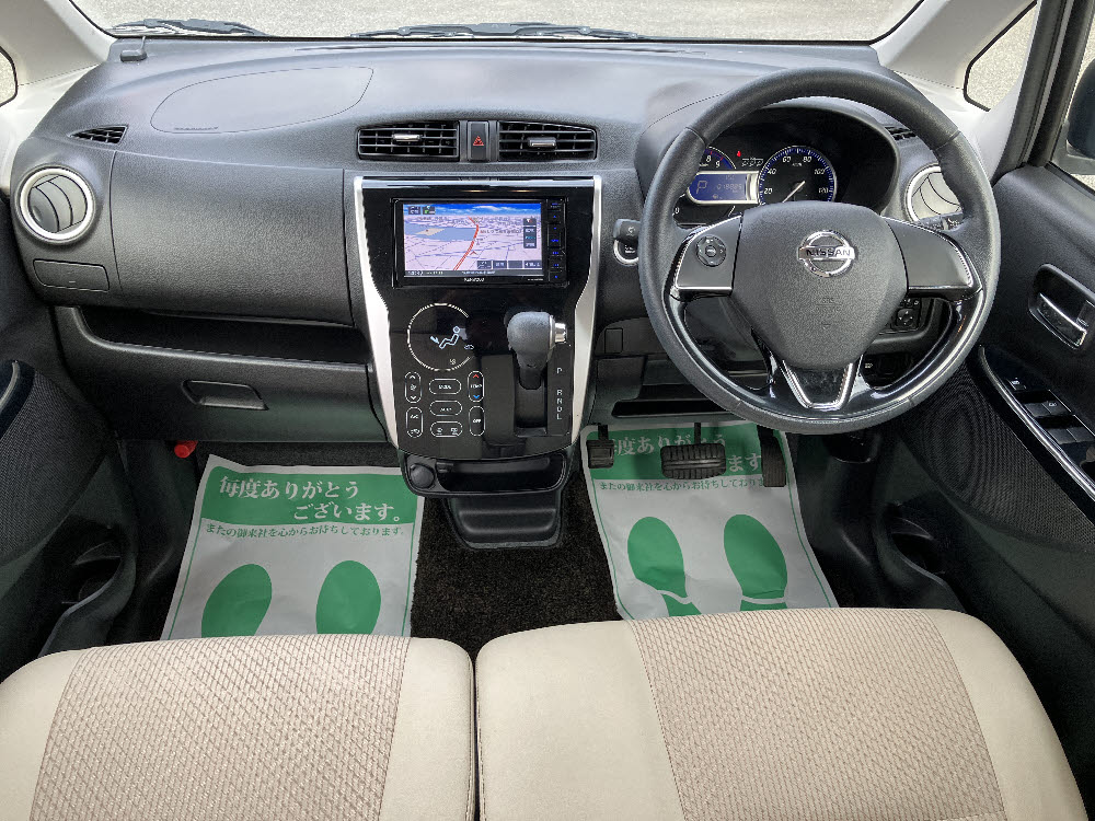 ニッサン　デイズハイウェイスターX プレミアムセレクション2枚目