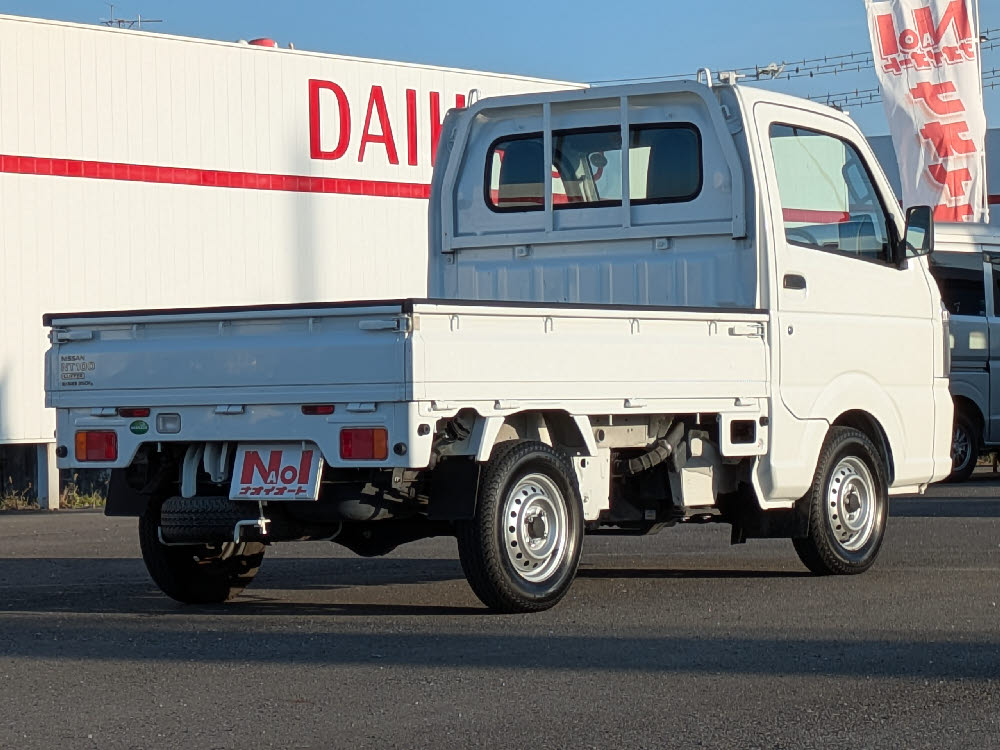 ニッサン　ＮＴ１００クリッパー　DX3枚目