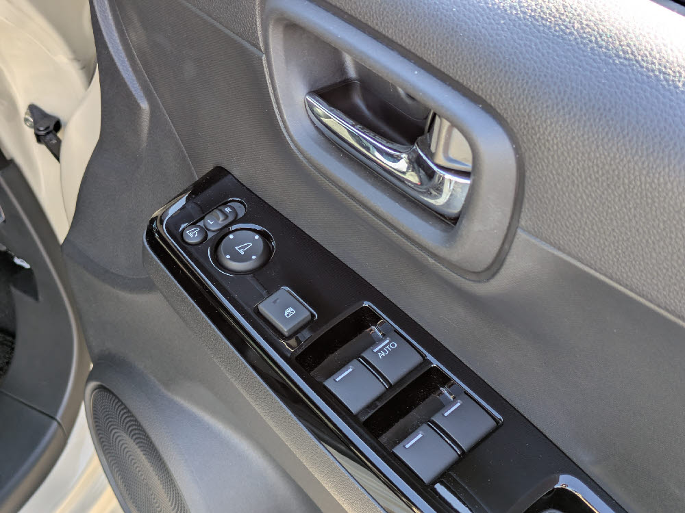 ホンダ　Ｎ ＯＮＥ　プレミアムツアラー11枚目