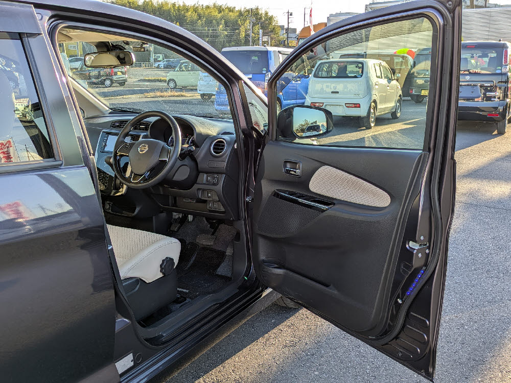 ニッサン　デイズ　ハイウェイスター X プレミアムセレクション10枚目