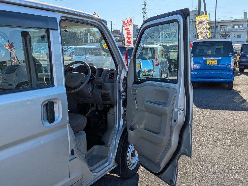 ニッサン　ＮＶ１００クリッパー　DX9枚目