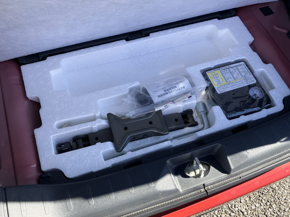 マツダ　フレアワゴンカスタムスタイル XT13枚目