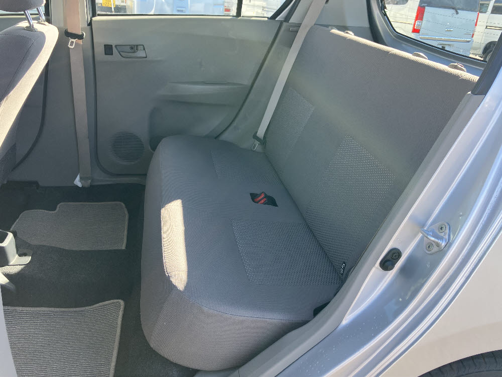 ダイハツ　ミライース　L-SA11枚目