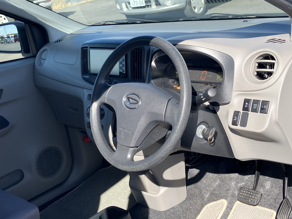 ダイハツ　ミライース　L-SA15枚目