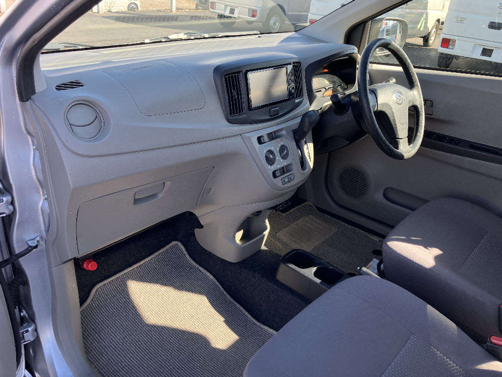 ダイハツ　ミライース　L-SA7枚目