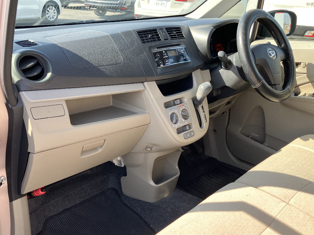 ダイハツ　ムーヴ　L2枚目