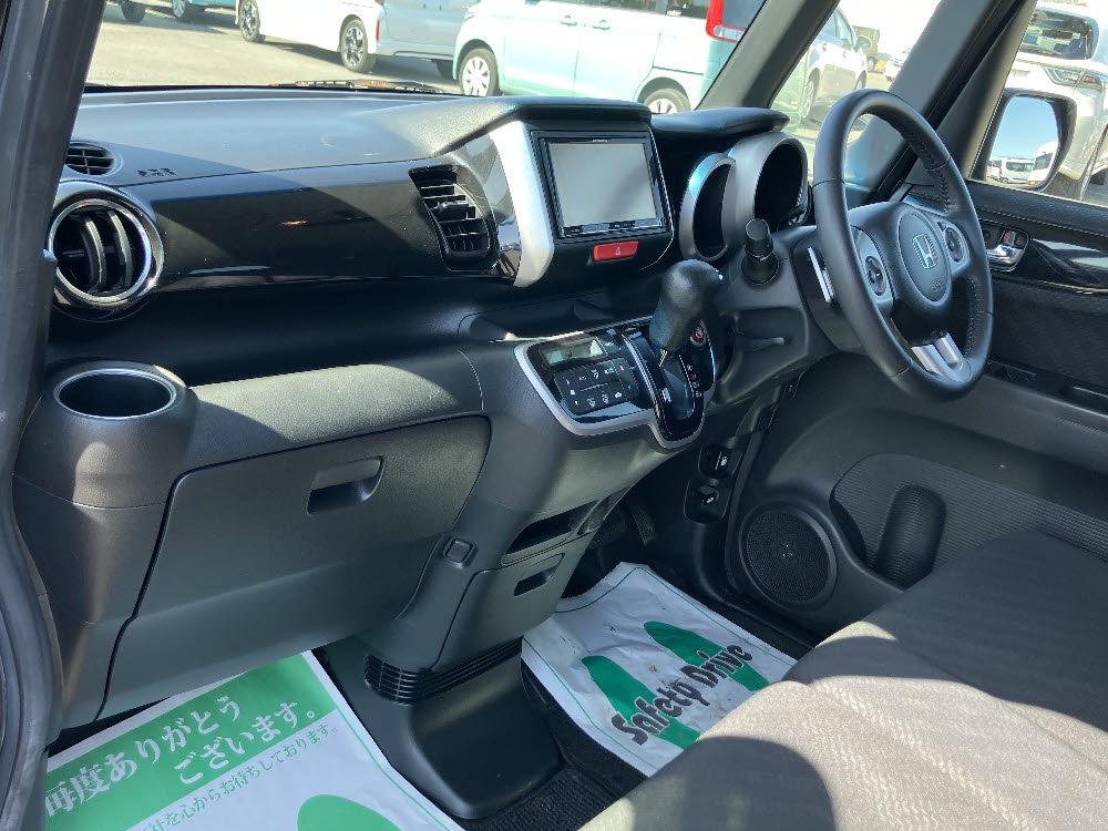 ホンダ N BOXカスタム Gターボパッケージ2枚目