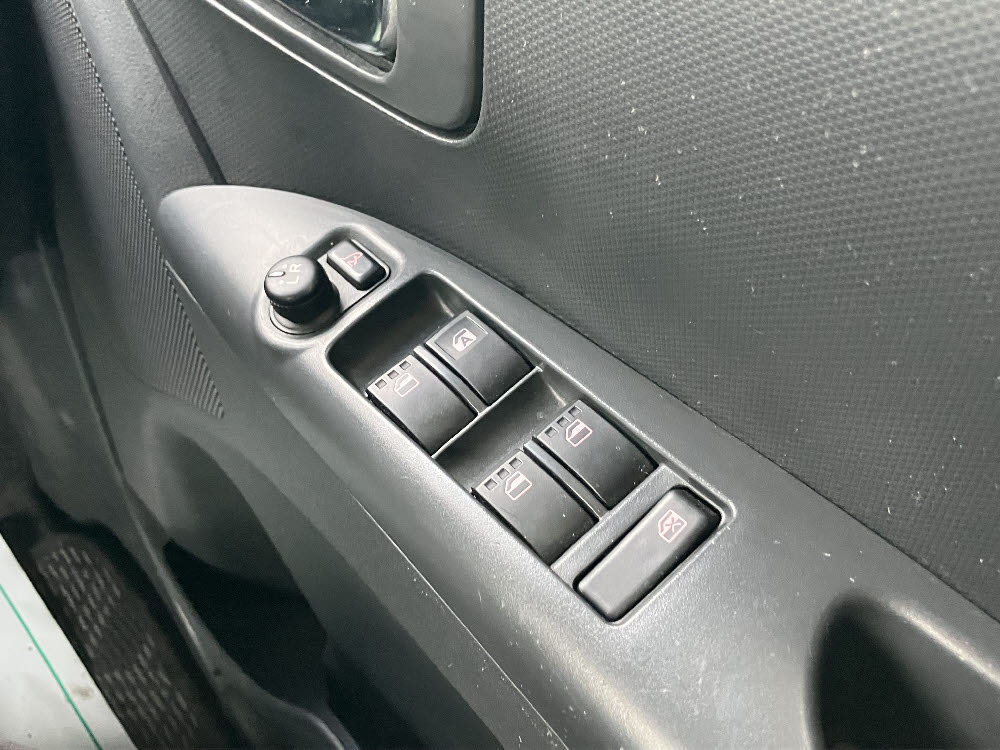 ダイハツ　タントカスタム　Xスペシャル18枚目