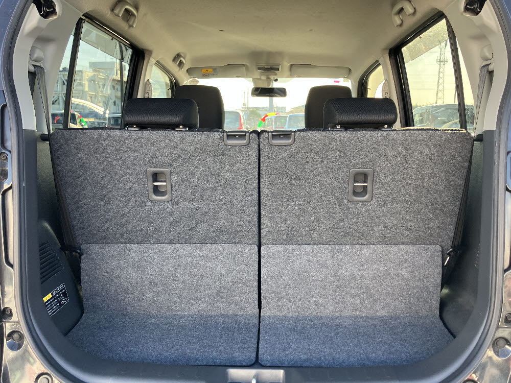 スズキ　ワゴンＲスティングレー　X 17枚目