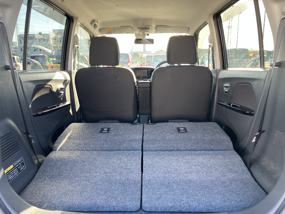 スズキ　ワゴンＲスティングレー　X 18枚目