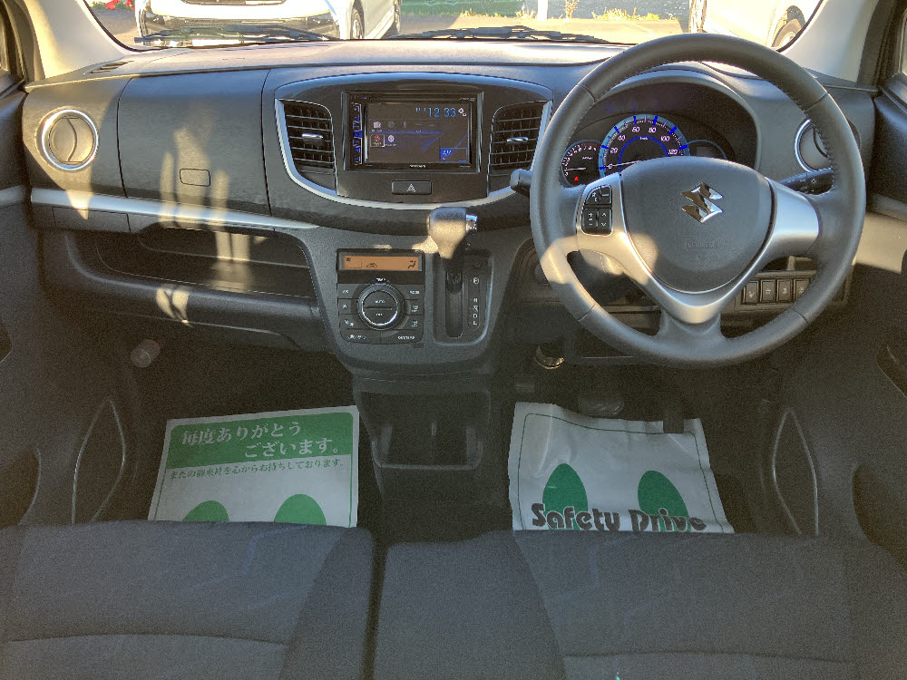 スズキ　ワゴンＲスティングレー　X 4枚目