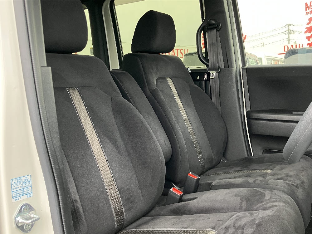 ホンダ　Ｎ ＢＯＸカスタム　G・Lホンダセンシング15枚目