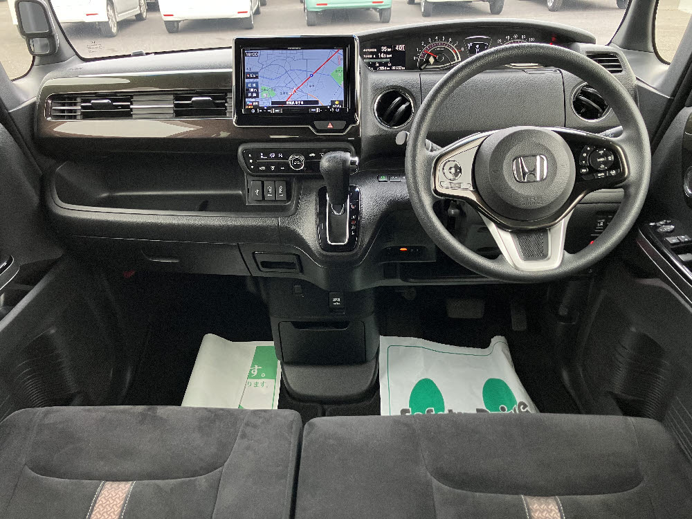 ホンダ　Ｎ ＢＯＸカスタム　G・Lホンダセンシング4枚目