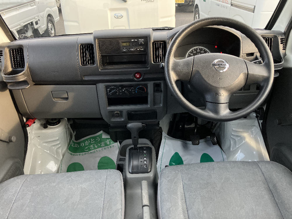 ニッサン　クリッパー　バン DX4枚目
