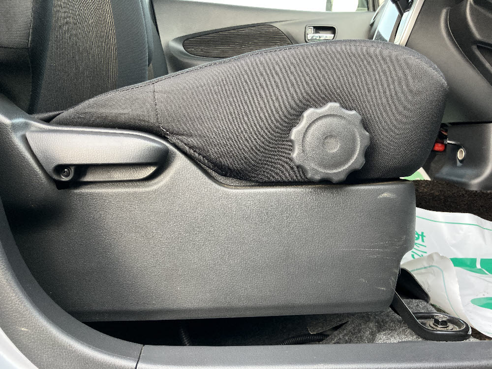 ミツビシ　ｅＫカスタム　G12枚目