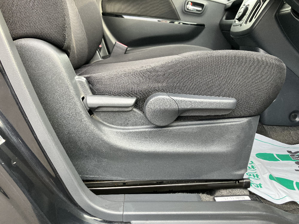 スズキ　ワゴンＲスティングレー　T11枚目