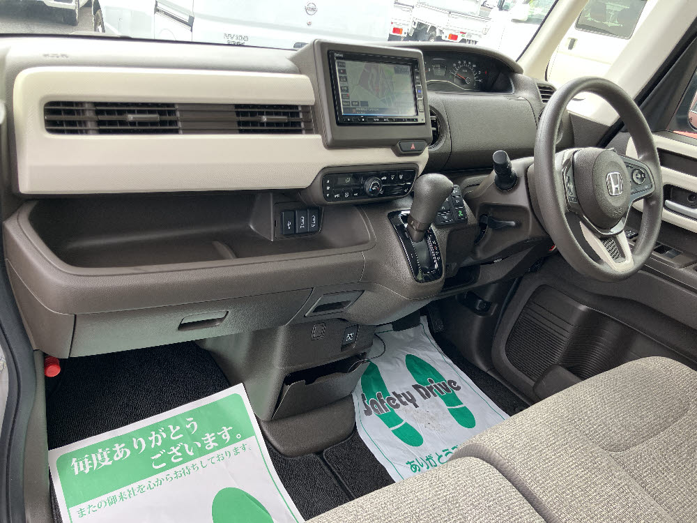 ホンダ　Ｎ ＢＯＸ　L2枚目