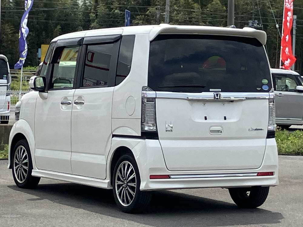 ホンダ　Ｎ ＢＯＸカスタム　ターボSSパッケージ2枚目