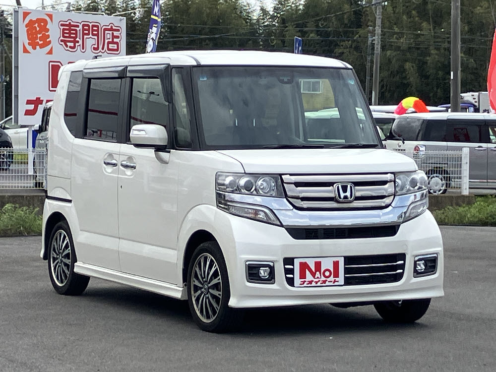 ホンダ　Ｎ ＢＯＸカスタム　ターボSSパッケージ5枚目