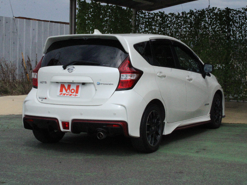 ニッサン　ノートe-POWER　ニスモS4枚目