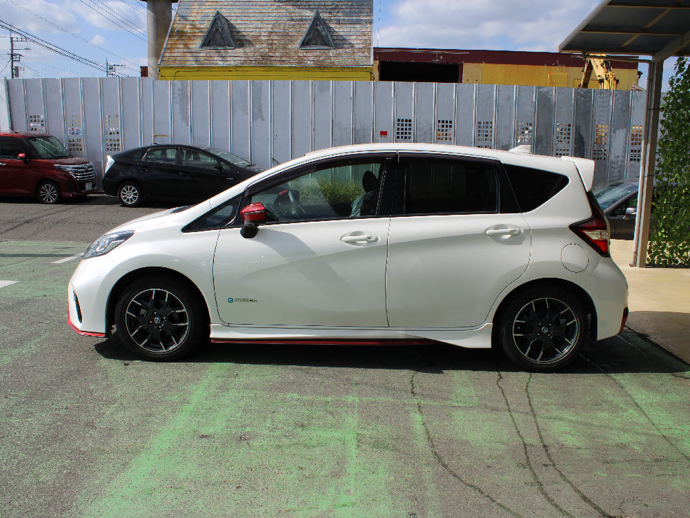 ニッサン　ノートe-POWER　ニスモS7枚目