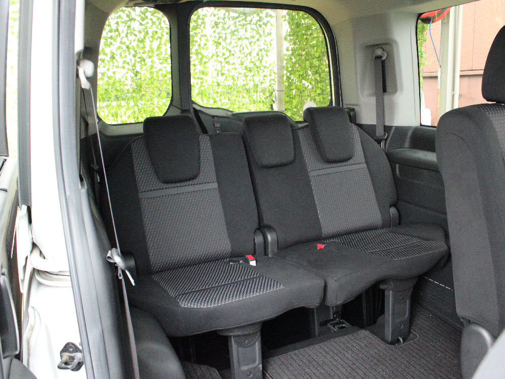 ホンダ　ステップワゴン　スパーダ　ホンダセンシング15枚目