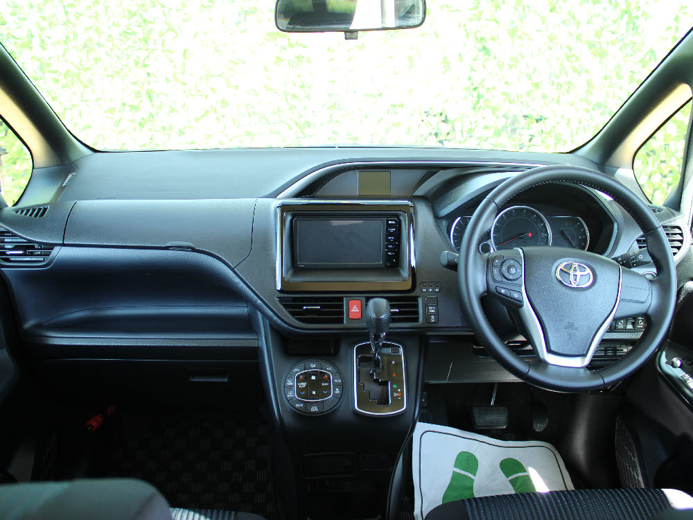 トヨタ　ヴォクシー　ZS 煌　46商談19枚目