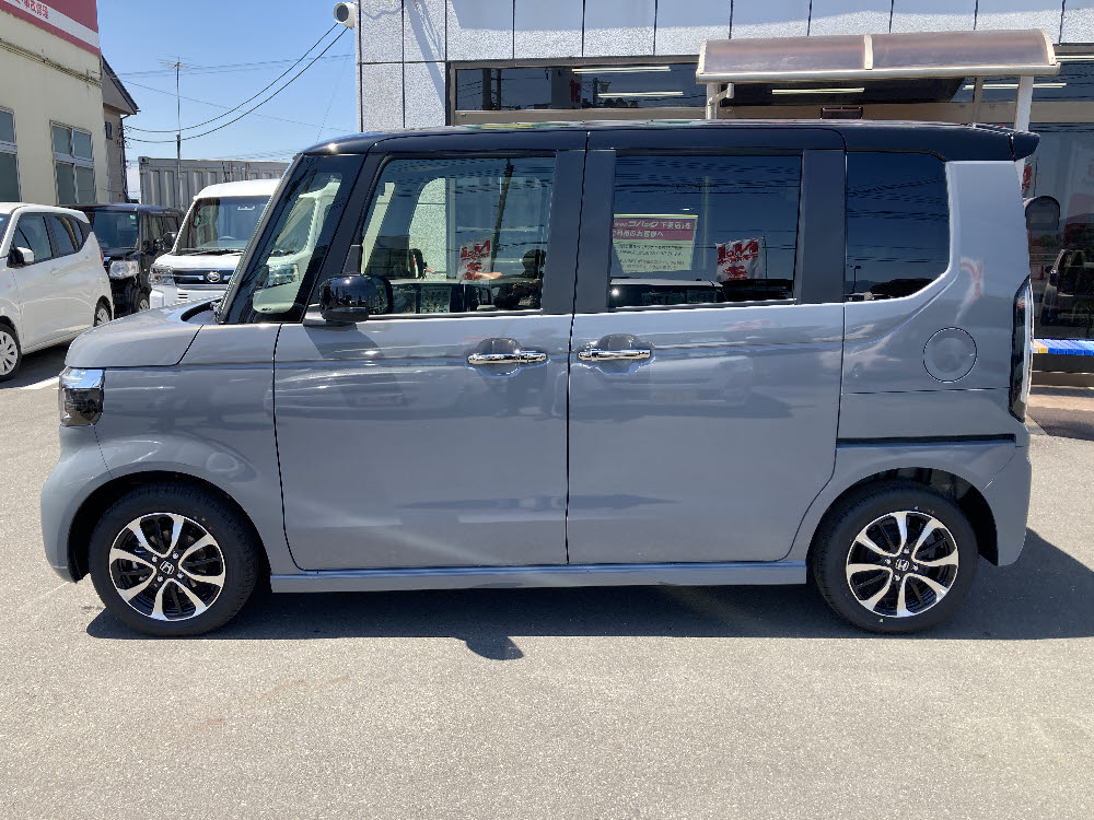 ホンダ　N BOXカスタム　コーディネートスタイル 8インチナビ6枚目