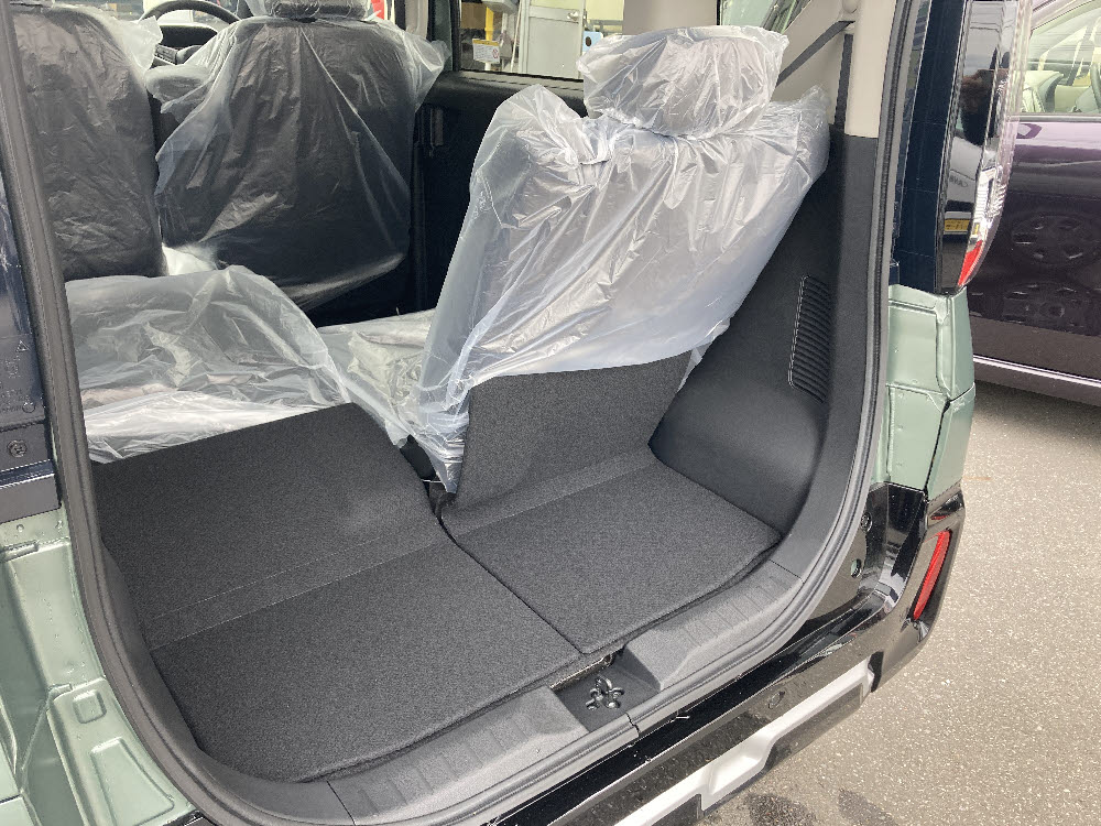 ミツビシ　デリカミニ　G9枚目