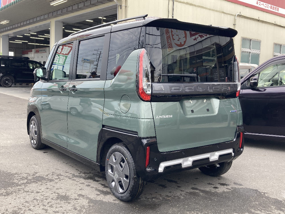 ミツビシ　デリカミニ　G3枚目