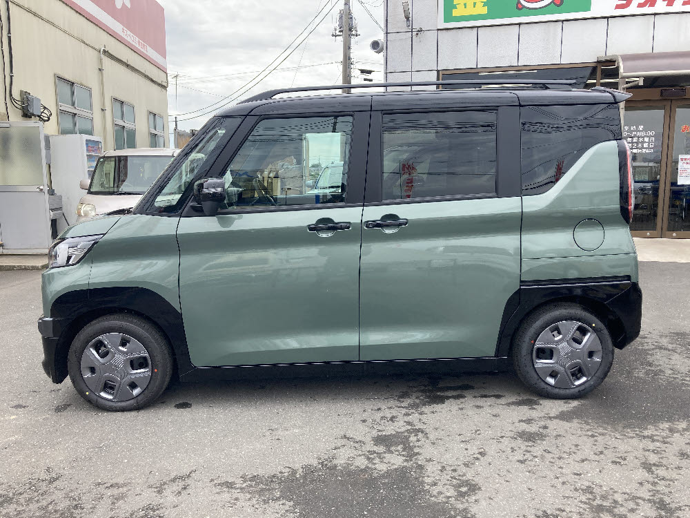 ミツビシ　デリカミニ　G6枚目