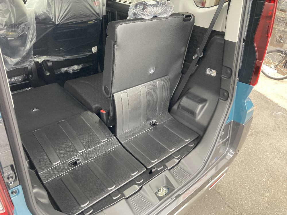 スズキ　スペーシアギアXZ2WD　全方位ナビ9枚目