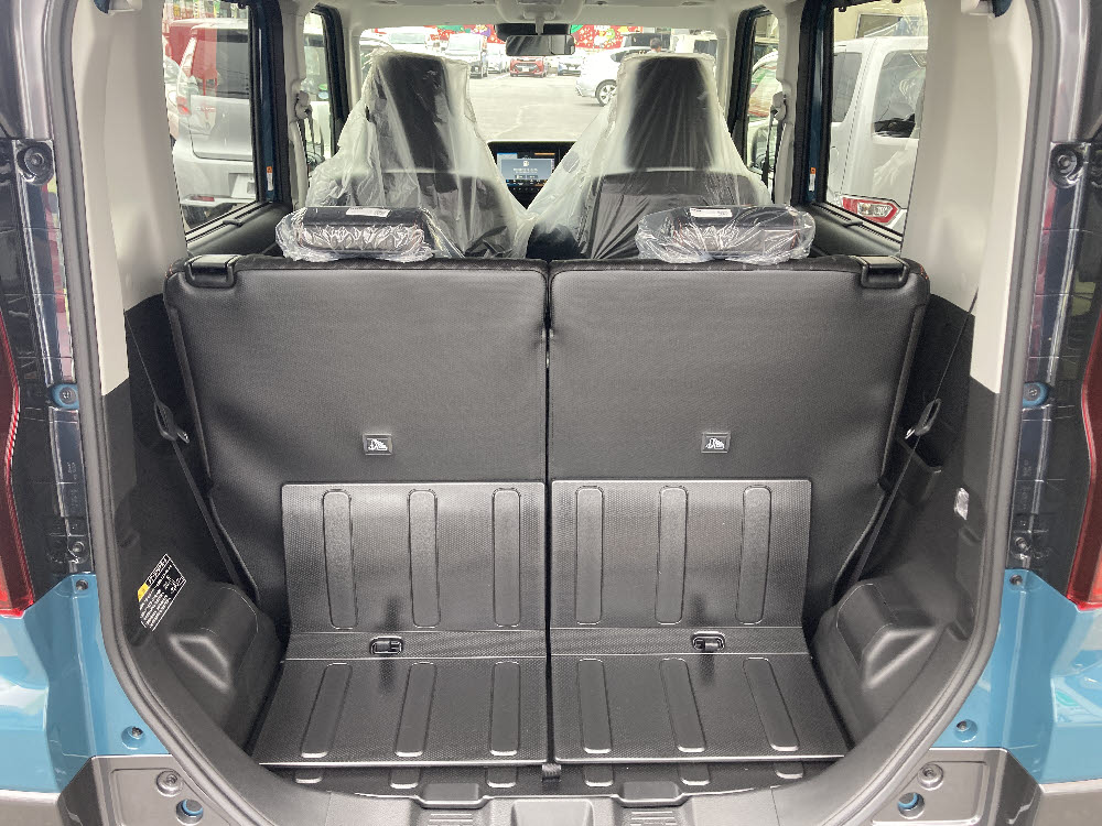 スズキ　スペーシアギアXZ2WD　全方位ナビ8枚目