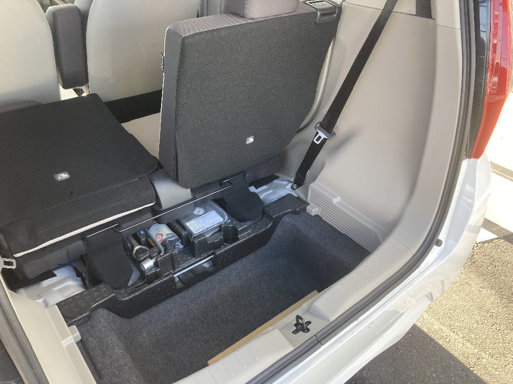 ニッサン　デイズ　B9枚目