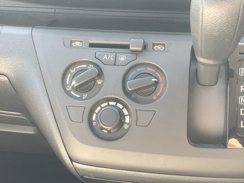 ニッサン　デイズ　B18枚目