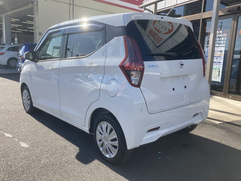 ニッサン　デイズ　B3枚目