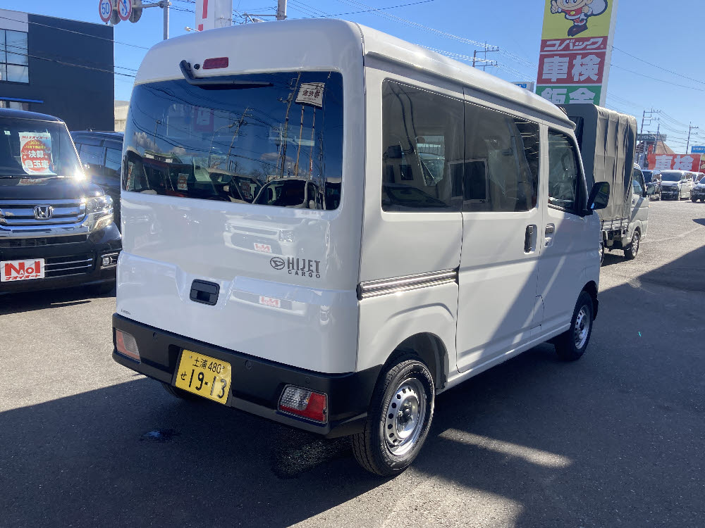 ダイハツ　ハイゼットカーゴ　デラックス4枚目