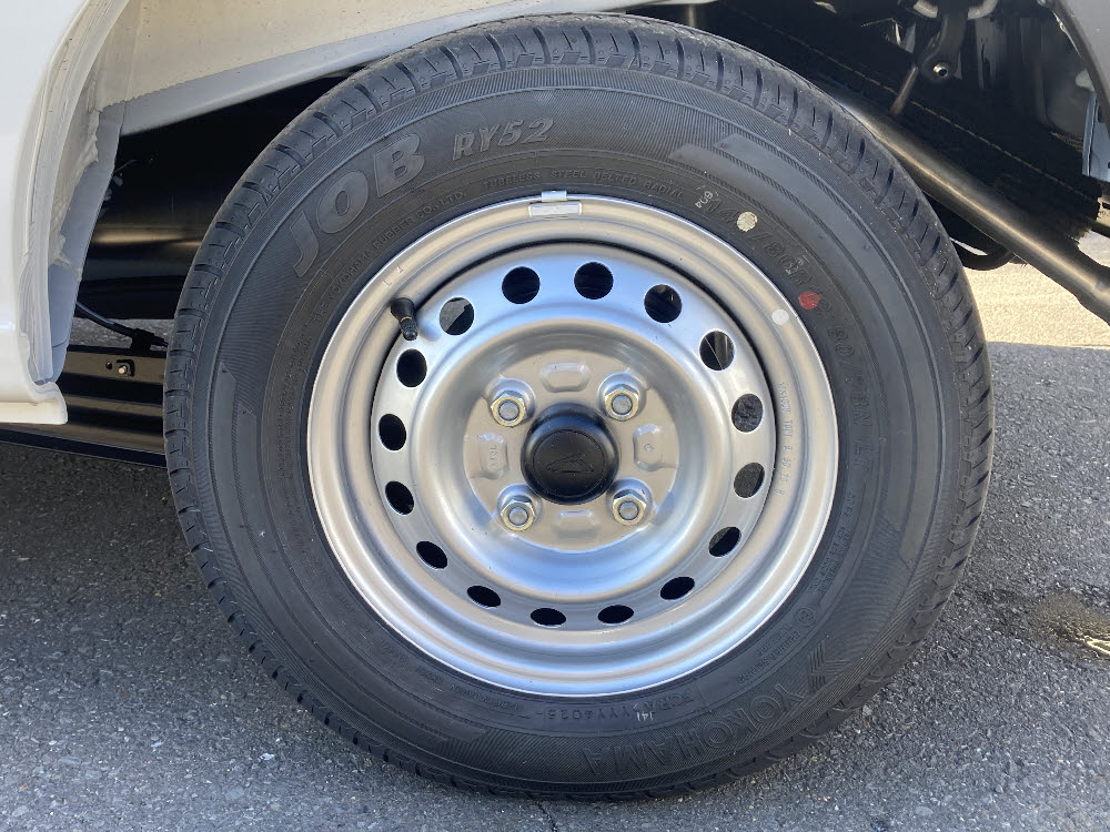 ダイハツ　ハイゼットカーゴ　デラックス8枚目