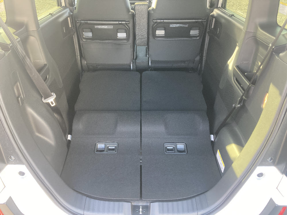 ホンダ　Ｎ ＢＯＸカスタム　ベース（純正8インチナビ）14枚目