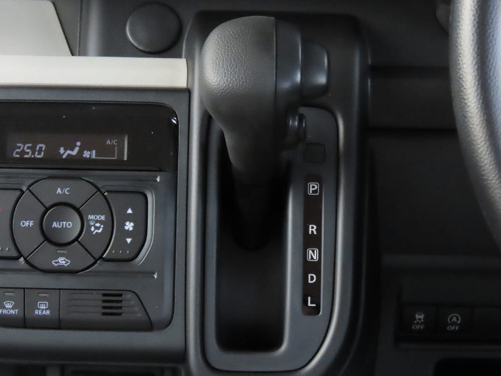 スズキ　スペーシア　HYBRID G　14枚目