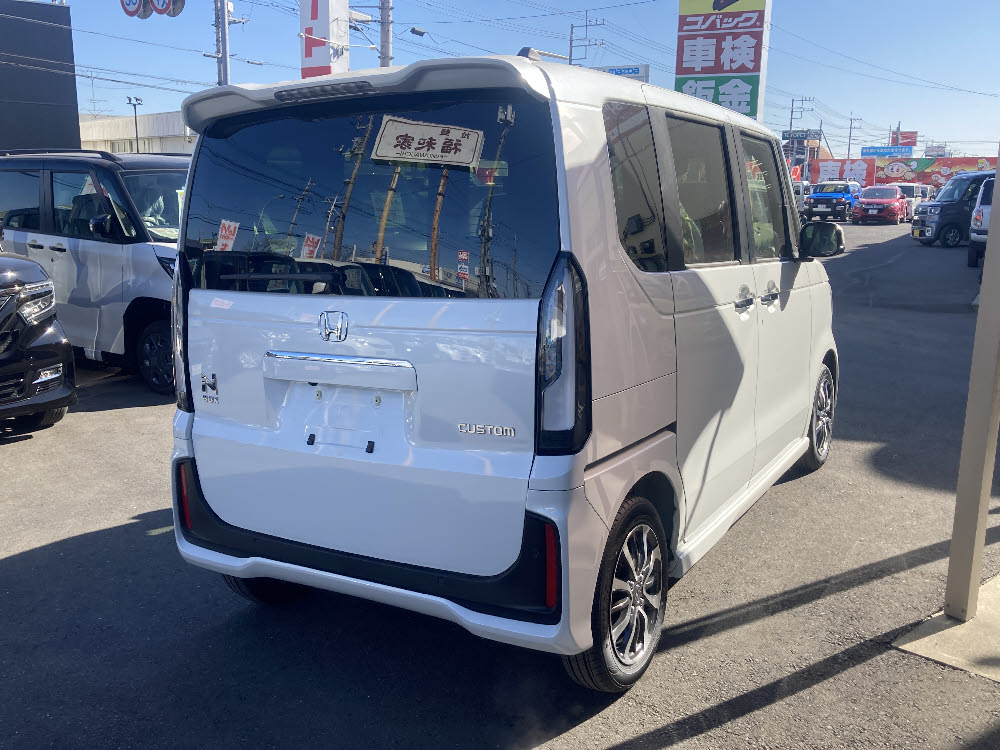 ホンダ　Ｎ ＢＯＸカスタム　8インチナビ4枚目
