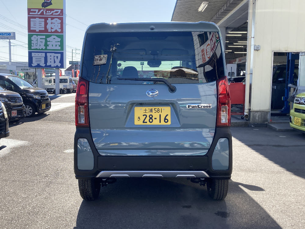 ダイハツ　タントファンクロス　DA付5枚目