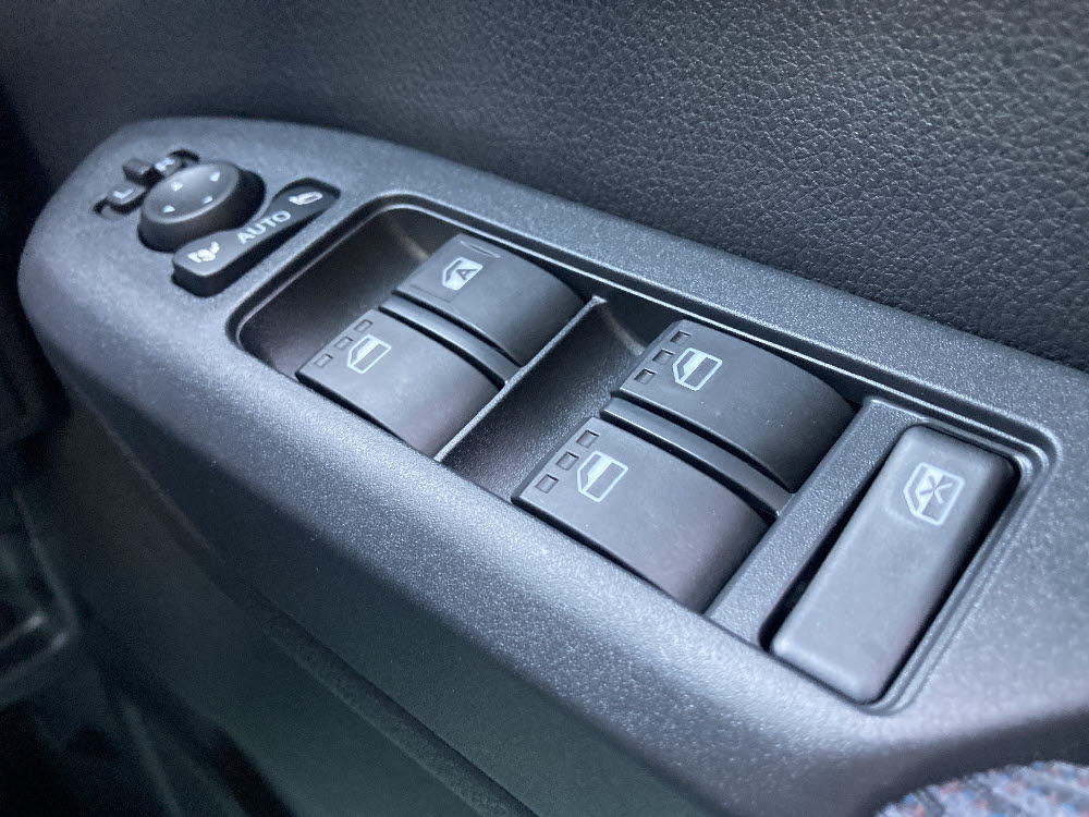 ダイハツ　ムーヴ　G18枚目