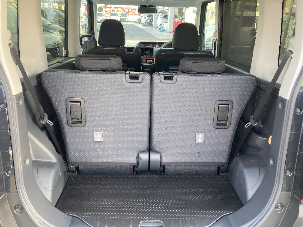 ダイハツ　タントファンクロス　9枚目