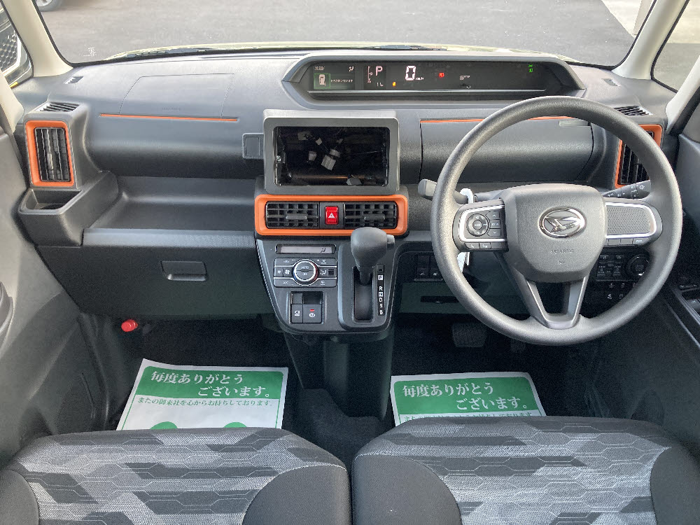 ダイハツ　タントファンクロス　10枚目