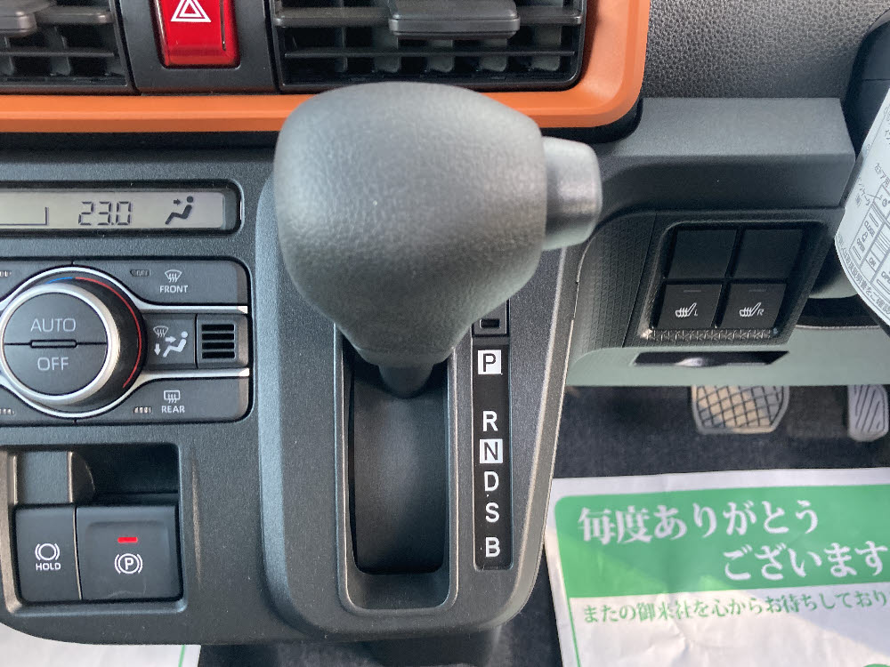 ダイハツ　タントファンクロス　15枚目