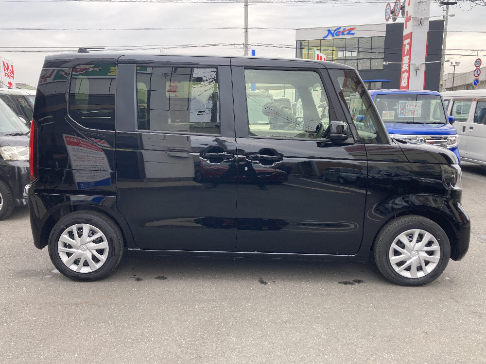 ホンダ　Ｎ ＢＯＸ　標準3枚目