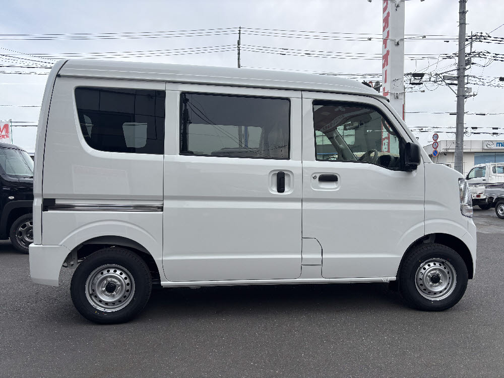 スズキ　エブリィバン　PAリミテッド2WD　AT3枚目