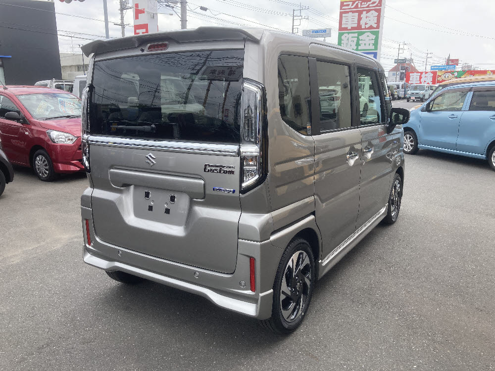 スズキ　スペーシアカスタム　HYBRID XS4枚目