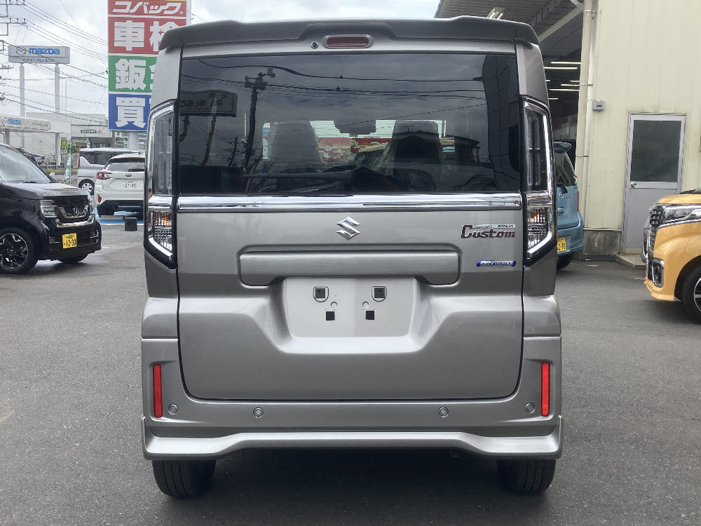 スズキ　スペーシアカスタム　HYBRID XS5枚目